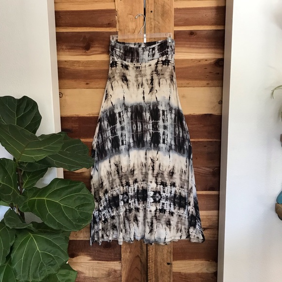 Skirt - Picture 2 of 3